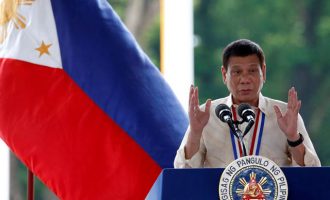 Απτόητος ο Φιλιππινέζος πρόεδρος: Ας έρθει ο Μπαν… πώς στον διάολο τον λένε!