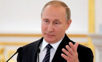 O Πούτιν επαινεί την Ευρωζώνη αλλά δεν αποκλείει συρρίκνωσή της