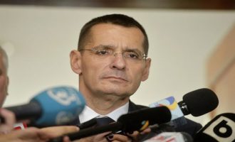 To σκάνδαλο κατάχρησης κεφαλαίων “έφαγε” τον Ρουμάνο υπουργό Εσωτερικών