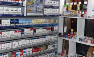 Πανικός στα ψιλικατζίδικα – Έρχεται τροπολογία για απαγόρευση πώλησης τσιγάρων