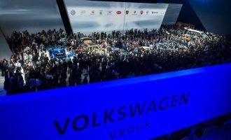 Η VW “διώχνει” Lamborghini και Bentley από το Σαλόνι Αυτοκινήτου του Παρισιού