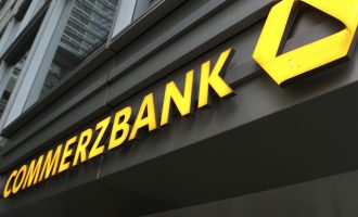 Έρχονται χιλιάδες απολύσεις σε μεγάλη γερμανική τράπεζα
