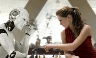Έλον Μασκ: “Η Τεχνητή Νοημοσύνη είναι θεμελιώδης κίνδυνος για τον ανθρώπινο πολιτισμό”