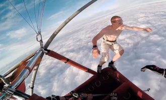 Πήδηξε στο κενό από 14.000 πόδια χωρίς αλεξίπτωτο και ζει – Δείτε το βίντεο