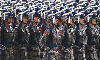 Σι Τζινπίνγκ: Ήρθε η ώρα να αποκτήσει η Κίνα έναν ισχυρό στρατό