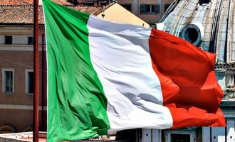 Η Ιταλία εκδίδει ομόλογο διάρκειας 50 ετών