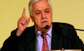 Μόνο επιτελικά υπουργεία με λίγους υπαλλήλους προτείνει ο Αλέκος Παπαδόπουλος