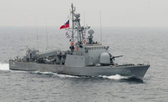 Δύο ρώσικες πυραυλάκατοι πλέουν προς τη Μεσόγειο