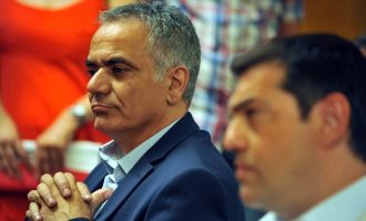 Σκουρλέτης: “Πιο κοντά σε συμφωνία με την ΠΓΔΜ”