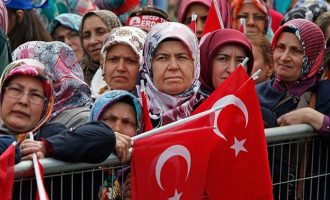 Ανάπτυξη Ερντογάν – 30 εκατ. Τούρκοι ζουν κάτω από το όριο της φτώχειας