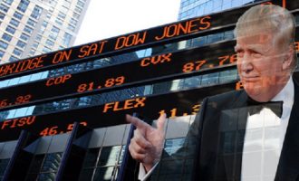 Ρεκόρ όλων των εποχών ο Dow Jones δυο εβδομάδες μετά τη νίκη του Τραμπ