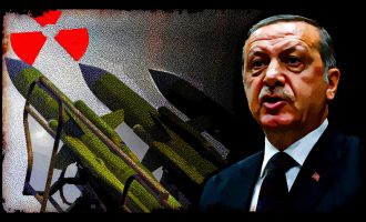 Ο Ερντογάν που έδωσε χημικά όπλα στο Ισλαμικό Κράτος κατηγορεί τη Δύση