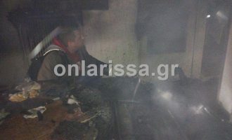 Σοκ στη Λάρισα: Κινδυνεύει 4χρονο παιδί από φωτιά σε σπίτι με κομμένο ρεύμα