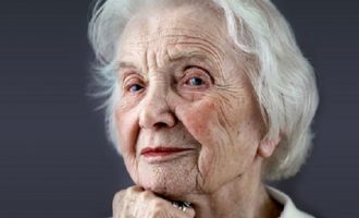 Απίστευτη έρευνα: Δείτε τι πρέπει να κάνουν οι γυναίκες για να ξεπεράσουν τα 90 έτη!