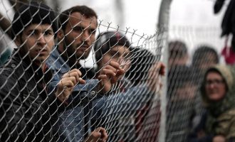 Απεργία πείνας ξεκίνησαν 12 Κούρδοι πρόσφυγες στη Λέσβο