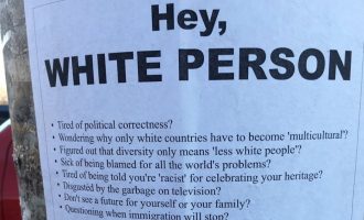 Συναγερμός στο Τορόντο από αφίσες που καλούν σε ανάγνωση “λευκών” ιστοσελίδων