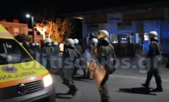 Άγρια νύχτα με σοβαρά επεισόδια με μετανάστες στη Χίο (βίντεο)