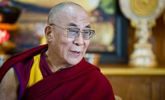 Ο Δαλάι Λάμα πάει στις ΗΠΑ να συναντήσει τον Τραμπ