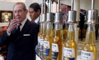 Πώς ο ιδρυτής της μπύρας Corona έκανε εκατομμυριούχους όλους τους συγχωριανούς του