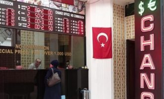 Η Τουρκική οικονομία καταρρέει και η Στατιστική Υπηρεσία δίνει “γιαλαντζί” στοιχεία για ανάπτυξη