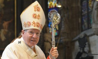 Αρχιεπίσκοπος Βιέννης: Δεν χωράμε άλλους μετανάστες