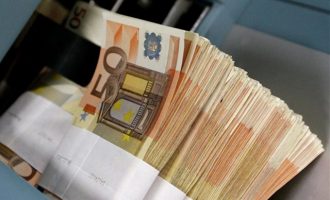 Το ΥΠΕΣ καταβάλλει 23,4 εκατ. ευρώ στους δήμους της χώρας