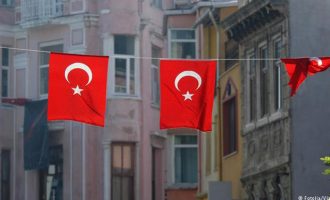 Έκθεση ΔΝΤ: Βουλιάζει η τουριστική οικονομία της Τουρκίας