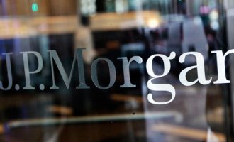 Η JP Morgan διώχνει τους τραπεζίτες της από το Λονδίνο λόγω Brexit