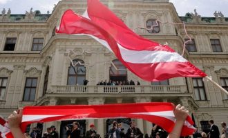 Η Αυστρία οδεύει σε πρόωρες εκλογές – Η άκρα δεξιά “χτυπάει” πρωτιά