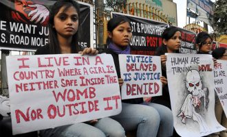 ΣΟΚ στην Ινδία: 12χρονη έπεσε θύμα βιασμού από τους δασκάλους της