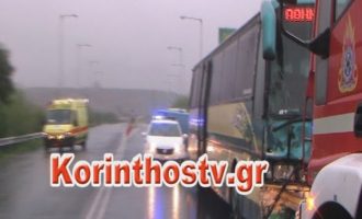 Ένας νεκρός σε σύγκρουση λεωφορείου του ΚΤΕΛ με ΙΧ στην Κινέτα