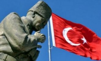 Ο Ερντογάν κατηγορεί για προδότες Τούρκους αξιωματικούς του ΝΑΤΟ – Όλοι τους ζητούν άσυλο