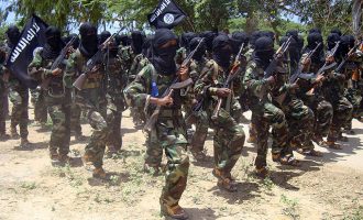 Οι τζιχαντιστές της Αλ Σεμπάμπ (Αλ Κάιντα) χτύπησαν στρατόπεδο στην Κένυα – Πολλές απώλειες