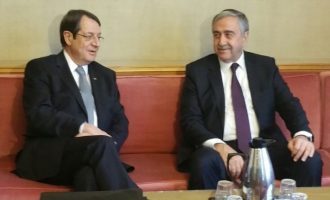Οι Κύπριοι πολιτικοί αρχηγοί εγκαταλείπουν τον Αναστασιάδη στη Γενεύη