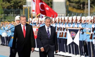 Ερντογάν και Ακιντζί δεν νοιάζονται για λύση του Κυπριακού – Μόνο πώς θα βάλει χέρι η ισλαμιστική μαφία στα κοιτάσματα
