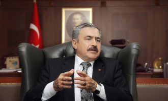 Τούρκος Υπουργός: “Η Δύση θέλει να μας καταστρέψει από το 1699”