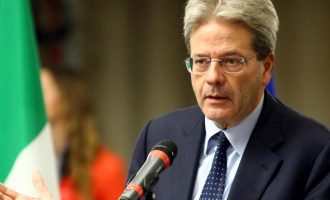 Ο Ιταλός πρωθυπουργός αρνείται νέα μέτρα ύψους 3,4 δισ. που ζητάνε οι Βρυξέλλες