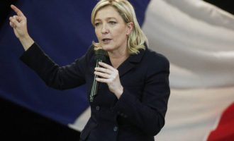 Προηγείται η ακροδεξιά Λεπέν σε νέα δημοσκόπηση στη Γαλλία