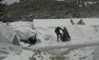 Αποσυμφορείται ο καταυλισμός στη Μόρια – Μεταφέρονται σταδιακά οι πρόσφυγες