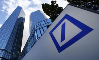 Deutsche Bank: Στο κόκκινο για πέμπτη χρονιά