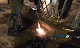 Επίθεση με μολότοφ κατά του τουρκικού προξενείου στη Θεσσαλονίκη (φωτο)