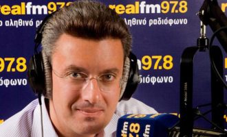 Βόμβα μεγατόνων στο ραδιόφωνο του Χατζηνικολάου- Ποιος δημοσιογράφος αποχώρησε