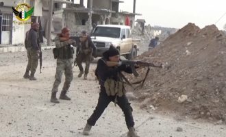 Οι Τούρκοι μπήκαν στην Αλ Μπαμπ – Στο 1χλμ από τα νότια ο συριακός στρατός (φωτο+βίντεο)