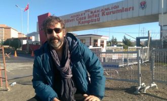Κρατείται δημοσιογράφος της Die Welt γιατί έγραψε άρθρα για τον γαμπρό του Ερντογάν