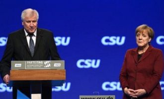 Γερμανία: Πανικός στην κεντροδεξιά από την άνοδο Σουλτς –  Το αγκάθι στη σχέση Μέρκελ-Ζεεχόφερ