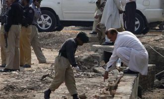 Τουλάχιστον τρεις νεκροί από επίθεση αυτοκτονίας σε δικαστήριο στο Πακιστάν