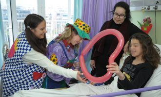 ΟΠΑΠ: Δώρα και χαμόγελα στα παιδιά των δύο παιδιατρικών νοσοκομείων- Συνεχίζονται τα έργα ανακαίνισης