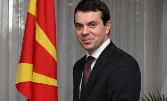Νίκολα Ποπόσκι: Δύσκολο να προβλεφθεί πότε θα σχηματιστεί κυβέρνηση στα Σκόπια