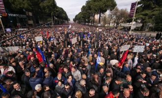 Πολιτική κρίση Αλβανία: Πλησιάζει το χάος; Πώς αντιδρούν οι πρεσβείες