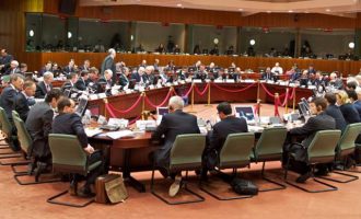 Ολοκληρώθηκε η συνάντηση Τσακαλώτου με Ντάισελμπλουμ και Θεσμούς στις Βρυξέλλες